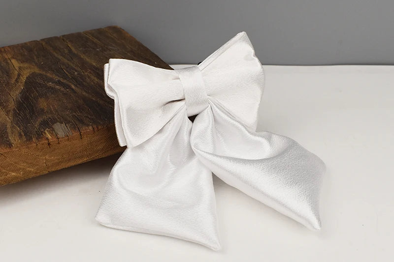 Luxe White SatinEngraved Pet Set